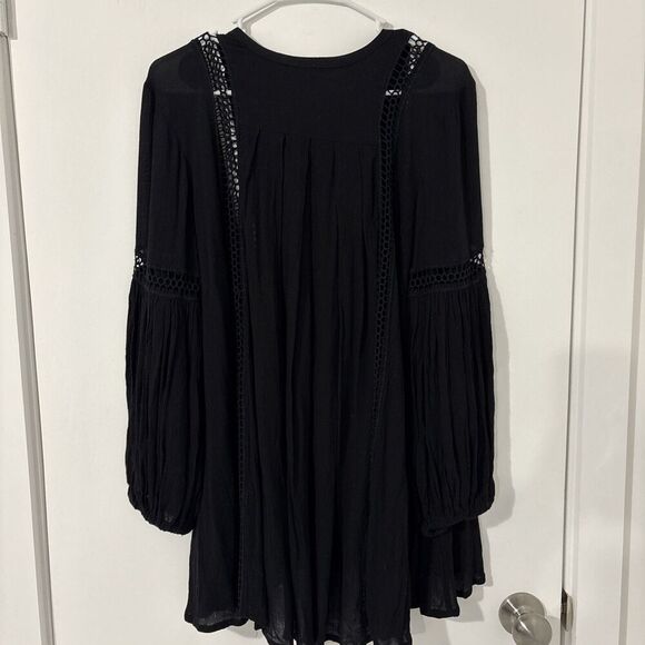FREE PEOPLE Black Just the Two of Us Crochet Lace Inset High Low Tunic Top XS - Picture 13 of 15